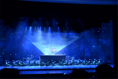 堅(jiān)基演藝丨華麗升級(jí)·驚艷登場——大型夢(mèng)幻舞臺(tái)秀《桃花水母》旅游版正式公演