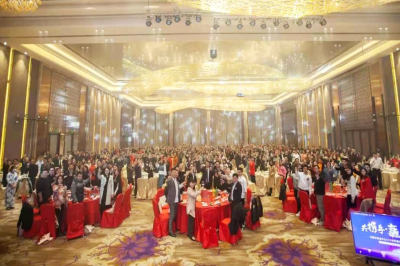 “共攜手，贏未來”—— 河源市商業(yè)中心2020年終商戶答謝晚宴圓滿落幕