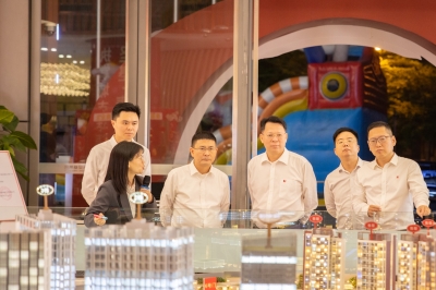 遂川縣委副書(shū)記、縣長(zhǎng)羅剛到堅(jiān)基集團(tuán)調(diào)硏